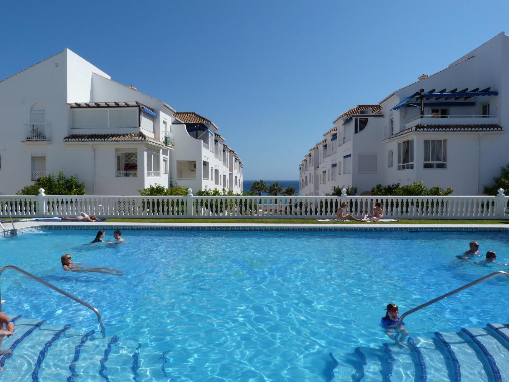 Fuentes De Nerja Lägenhet Exteriör bild